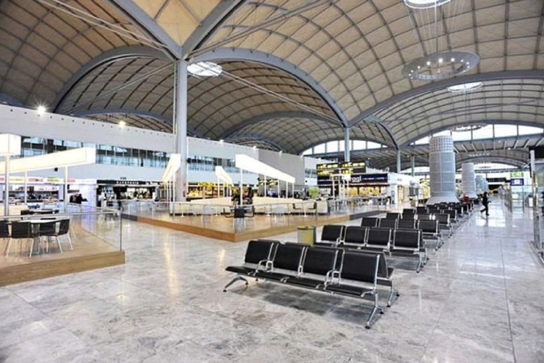 El aeropuerto se mantendrá cerrado hoy El aeropuerto se mantendrá cerrado hoy