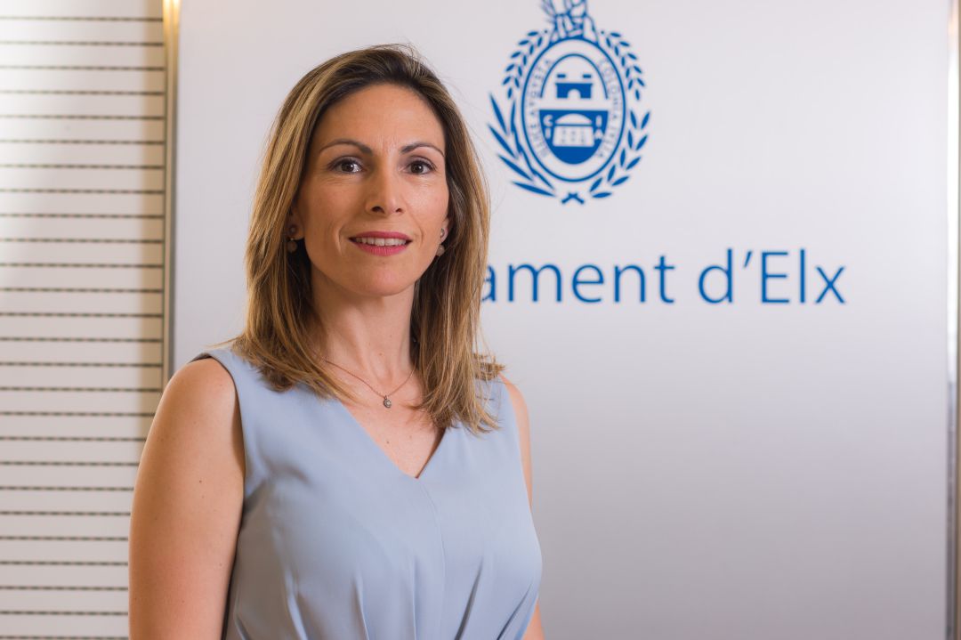 Amparo Cerdá (Vox) presenta su dimisión Amparo Cerdá (Vox) presenta su dimisión