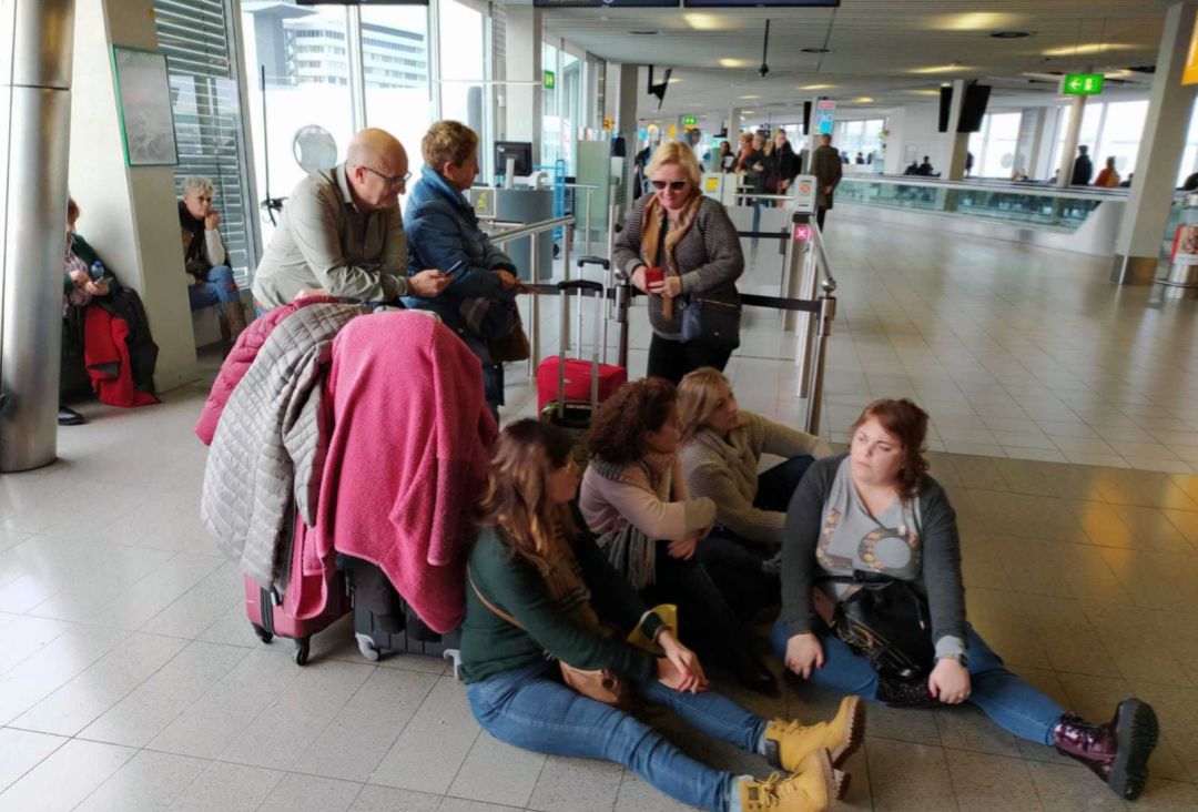 Sanitarios en el aeropuerto de Ámsterdam Sanitarios en el aeropuerto de Ámsterdam