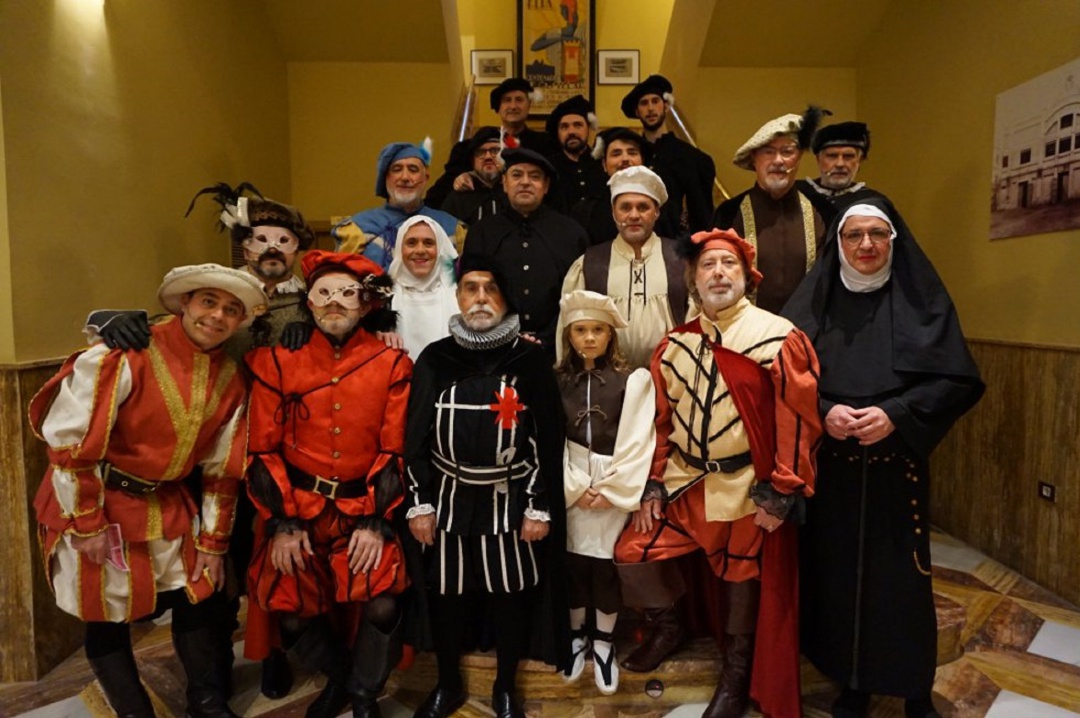 Los actores del Tenorio juntos en el Teatro Castelar Los actores del Tenorio juntos en el Teatro Castelar