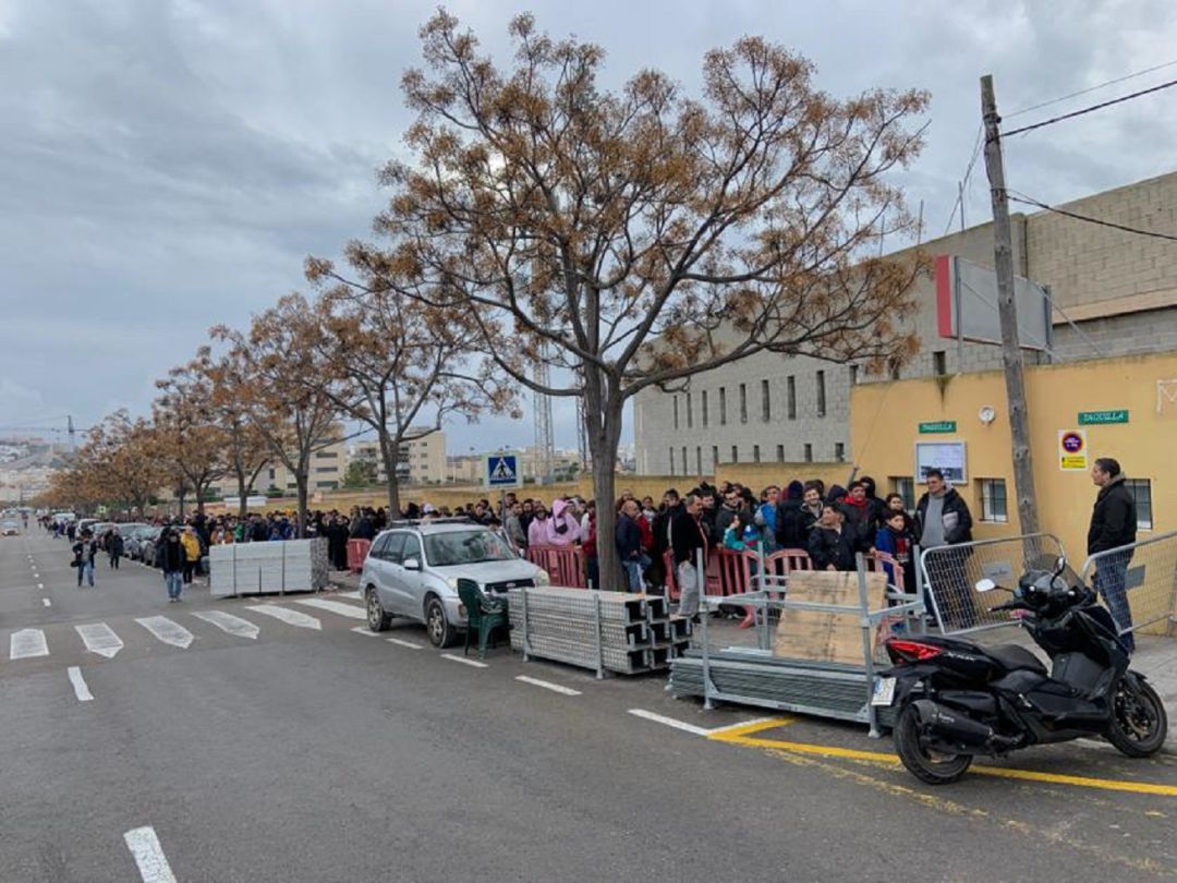 El asalto se produjo de madrugada, después de toda una jornada de venta de entradas El asalto se produjo de madrugada, después de toda una jornada de venta de entradas