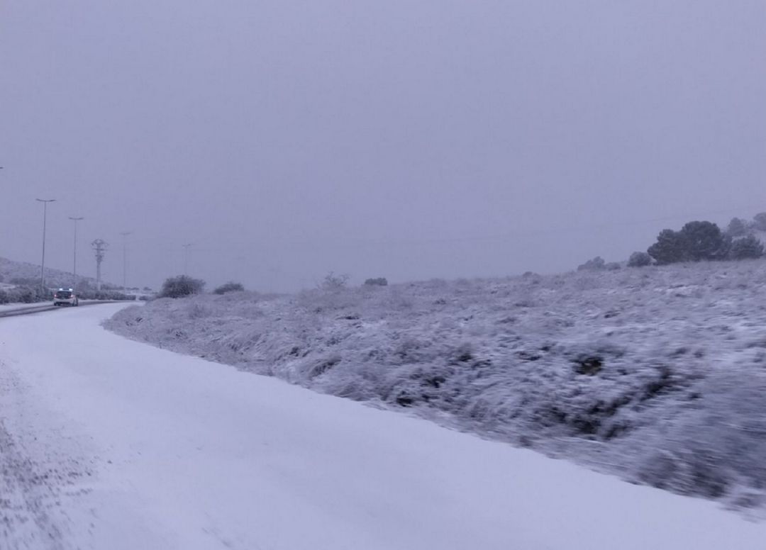 La nieve deja carreteras cortadas en el Noroeste y Altiplano y colegios suspendidos La nieve deja carreteras cortadas en el Noroeste y Altiplano y colegios suspendidos