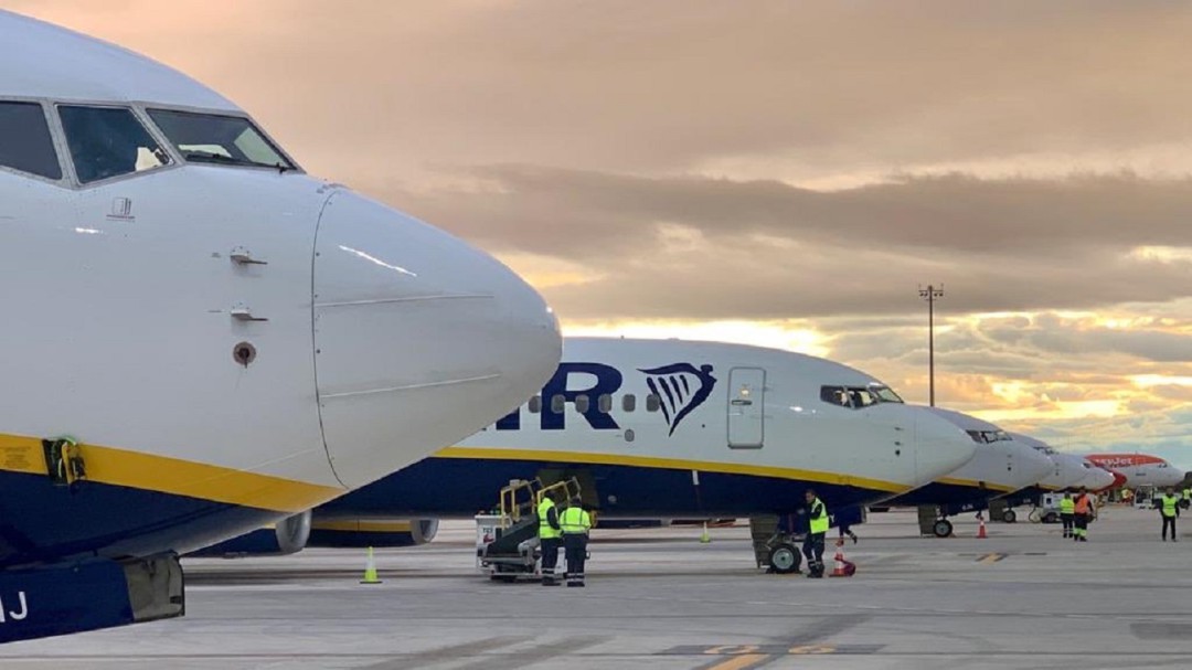 Corvera gestionará 96 vuelos derivados desde Alicante y Valencia