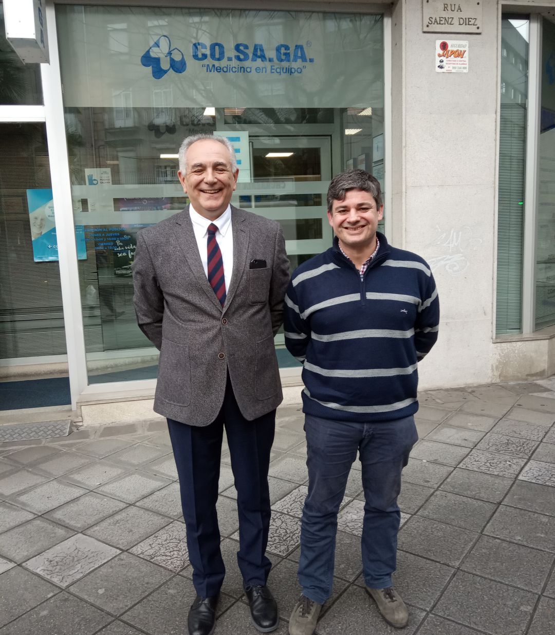 El presidente del Consejo Rector el Doctor José Ignacio Vidal López y el jefe de Enfermería, Manuel Vázquez de CO.SA.GA El presidente del Consejo Rector el Doctor José Ignacio Vidal López y el jefe de Enfermería, Manuel Vázquez de CO.SA.GA