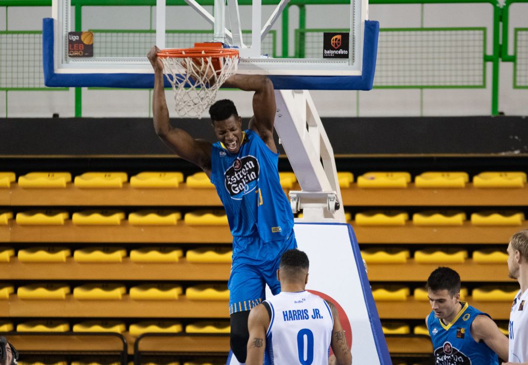 El Club Ourense Baloncesto cae en el Pazo y suma la novena derrota de la temporada El Club Ourense Baloncesto cae en el Pazo y suma la novena derrota de la temporada
