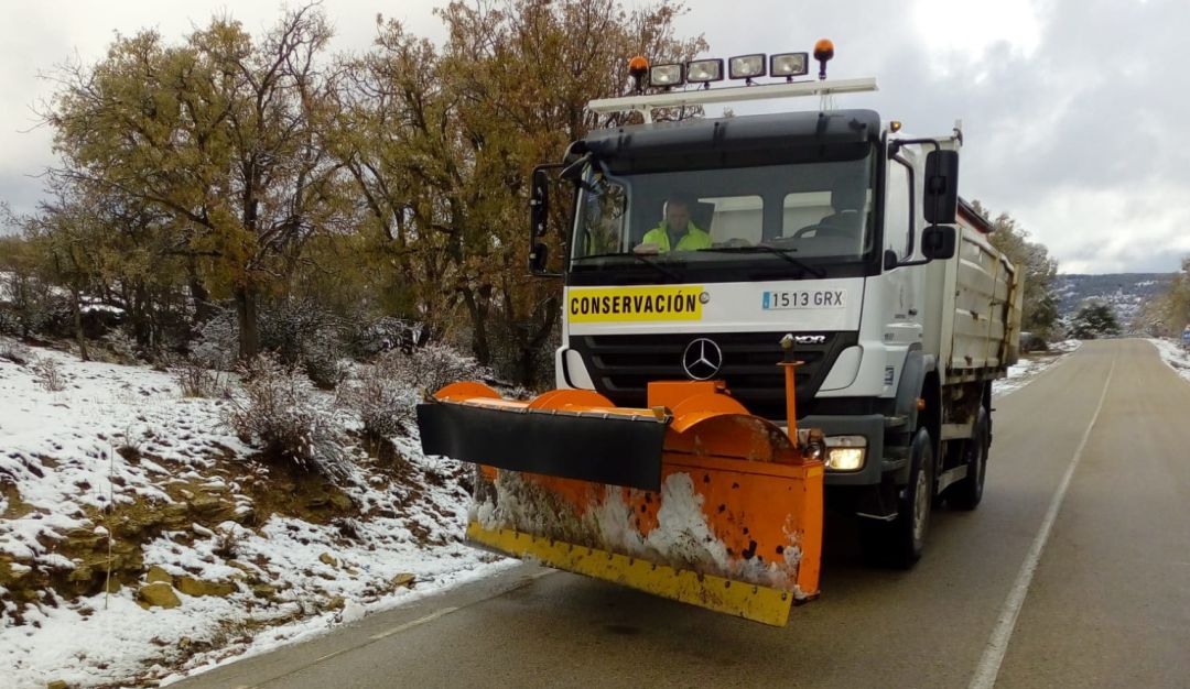 La nieve obliga a cancelar o modificar 35 rutas escolares en la provincia La nieve obliga a cancelar o modificar 35 rutas escolares en la provincia