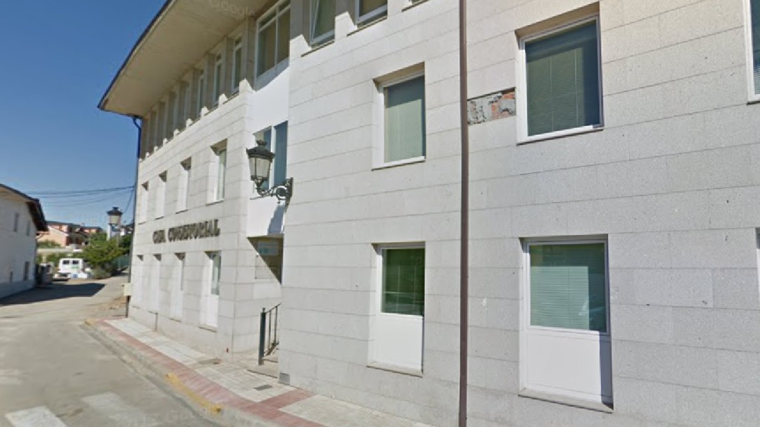 El PSOE acusa al secretario de Cabañas de actuar como un 'agente inmobiliario'