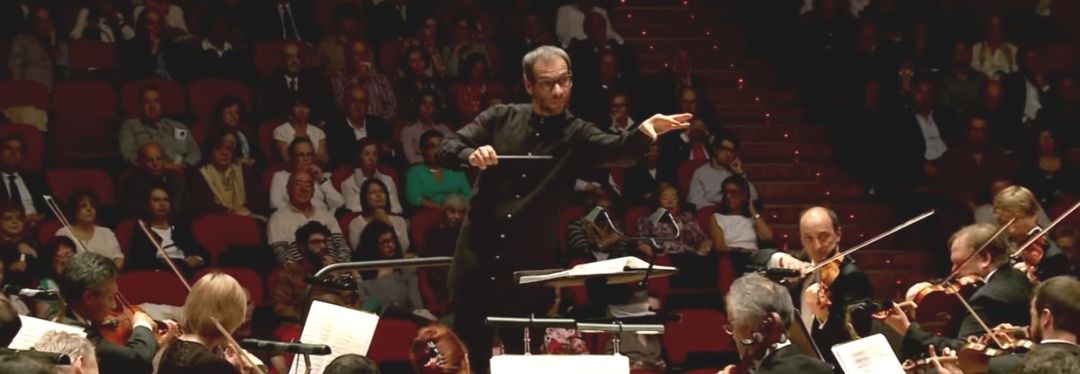 La orquesta sinfónica de Galicia en concierto La orquesta sinfónica de Galicia en concierto
