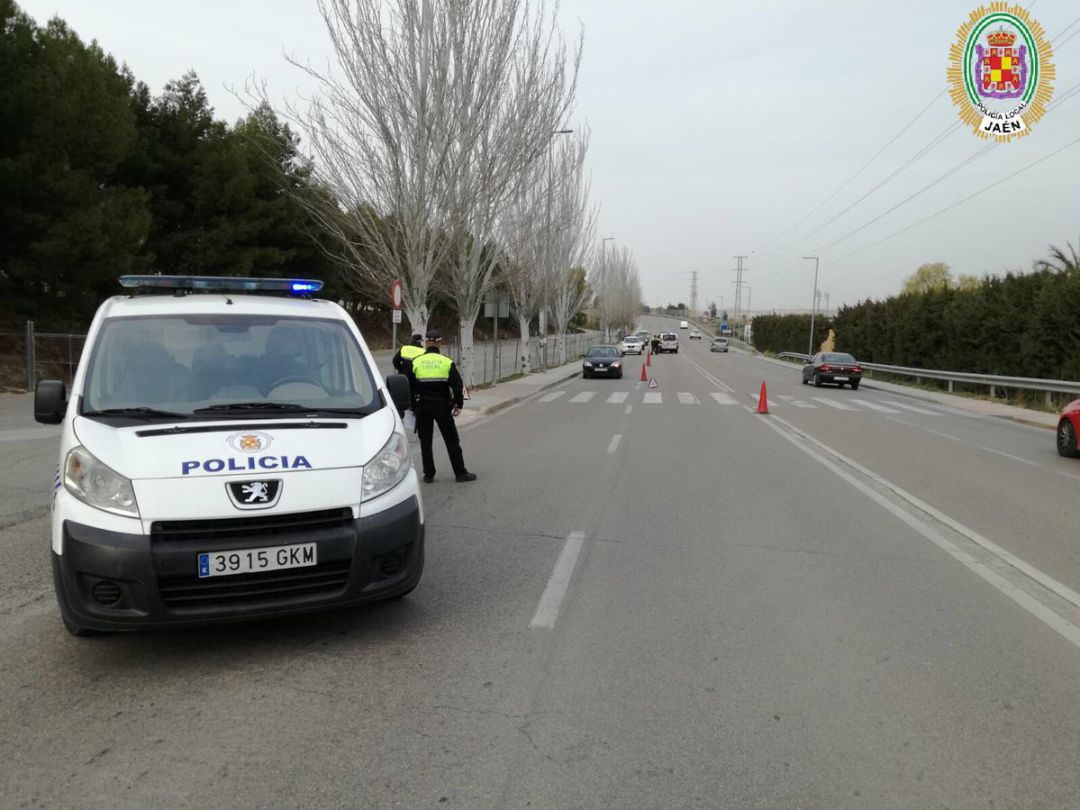 Control de Policía Local en Jaén. Control de Policía Local en Jaén.