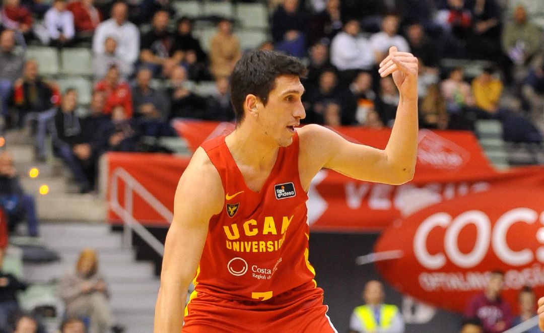 Larentzakis en el UCAM Murcia-Unicaja Málaga Larentzakis en el UCAM Murcia-Unicaja Málaga