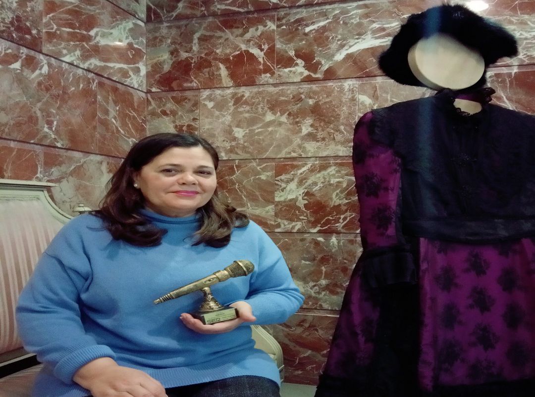 María do Ceo recibenuestro micrófono de agradecimiento por formar parte de Radio Ourense- Cadena Ser María do Ceo recibenuestro micrófono de agradecimiento por formar parte de Radio Ourense- Cadena Ser