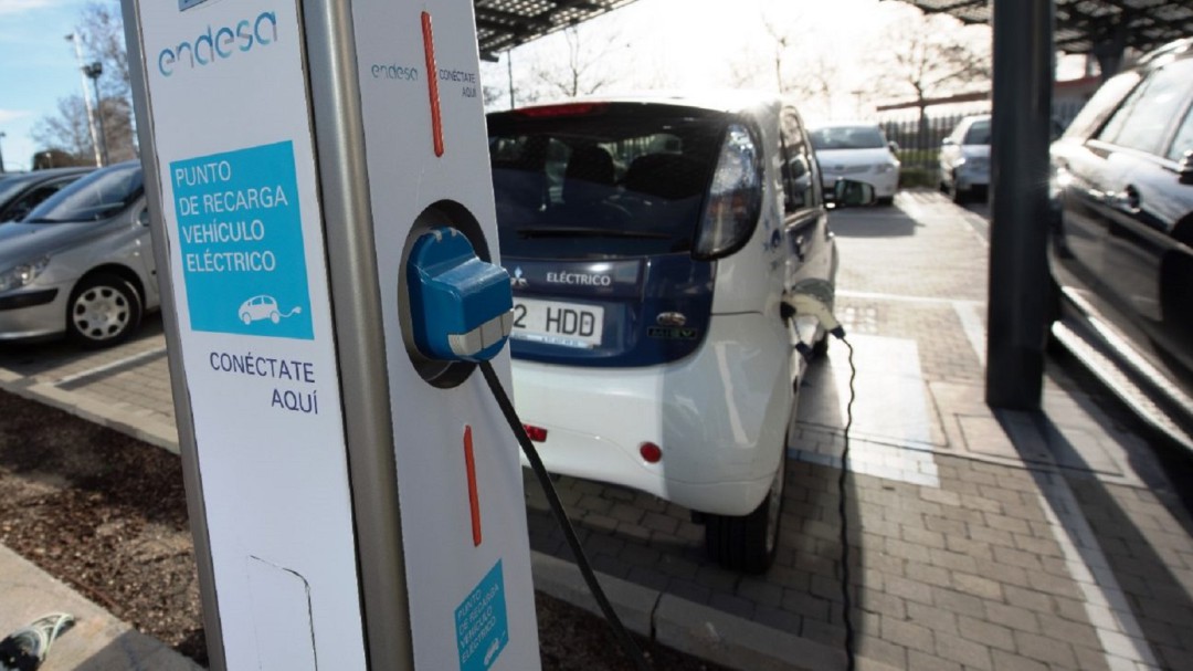 Endesa instalará 22 puntos de recarga para vehículos eléctricos en Hospitales Vithas