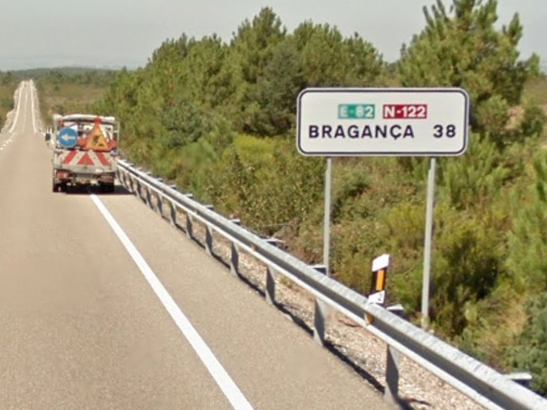 Tramo de la N-122 en dirección a Portugal Tramo de la N-122 en dirección a Portugal