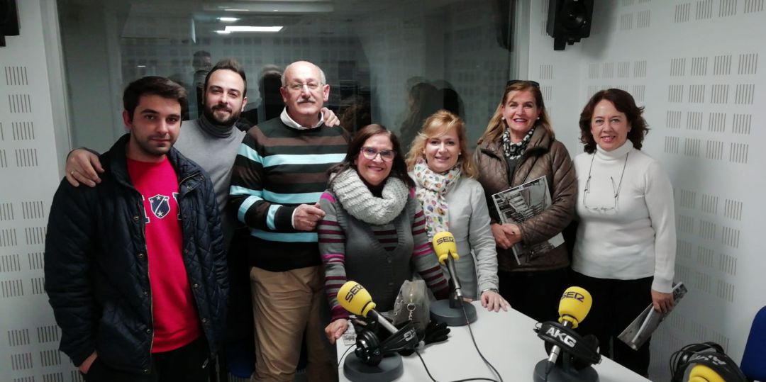 Equipo de "Nacido de la tierra" Equipo de "Nacido de la tierra"