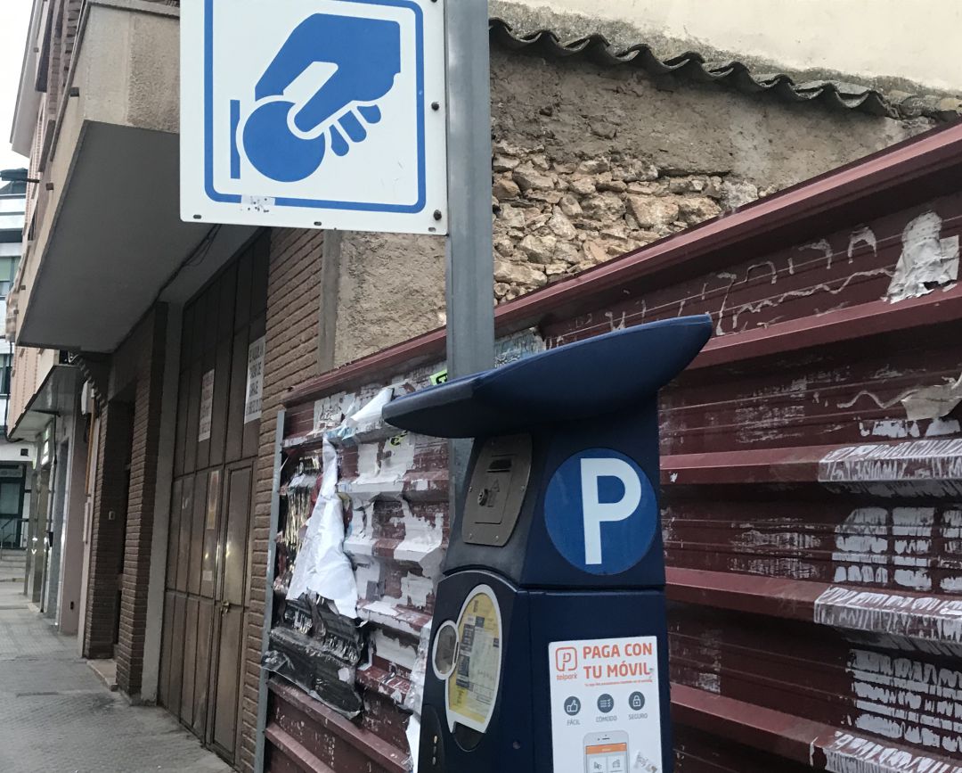Una de las máquinas expendedoras de los tickets de la zona azul, en Valdepeñas (Ciudad Real) Una de las máquinas expendedoras de los tickets de la zona azul, en Valdepeñas (Ciudad Real)
