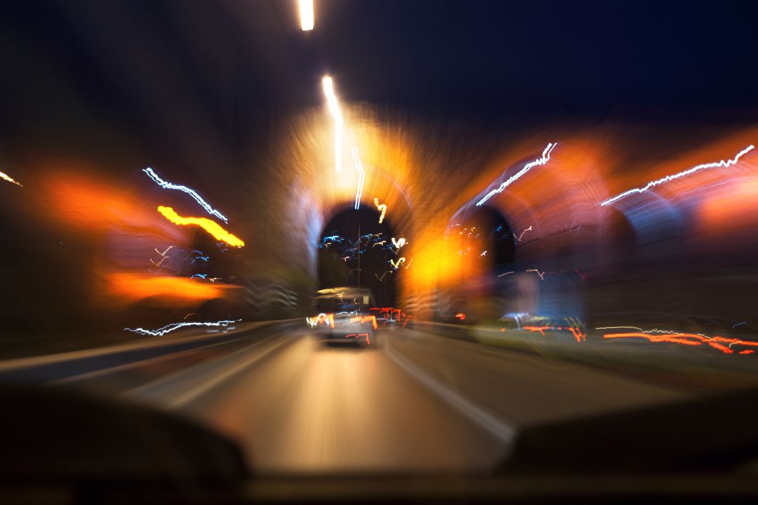 Simulación de cómo ve las cosas una persona ebria al volante. Simulación de cómo ve las cosas una persona ebria al volante.