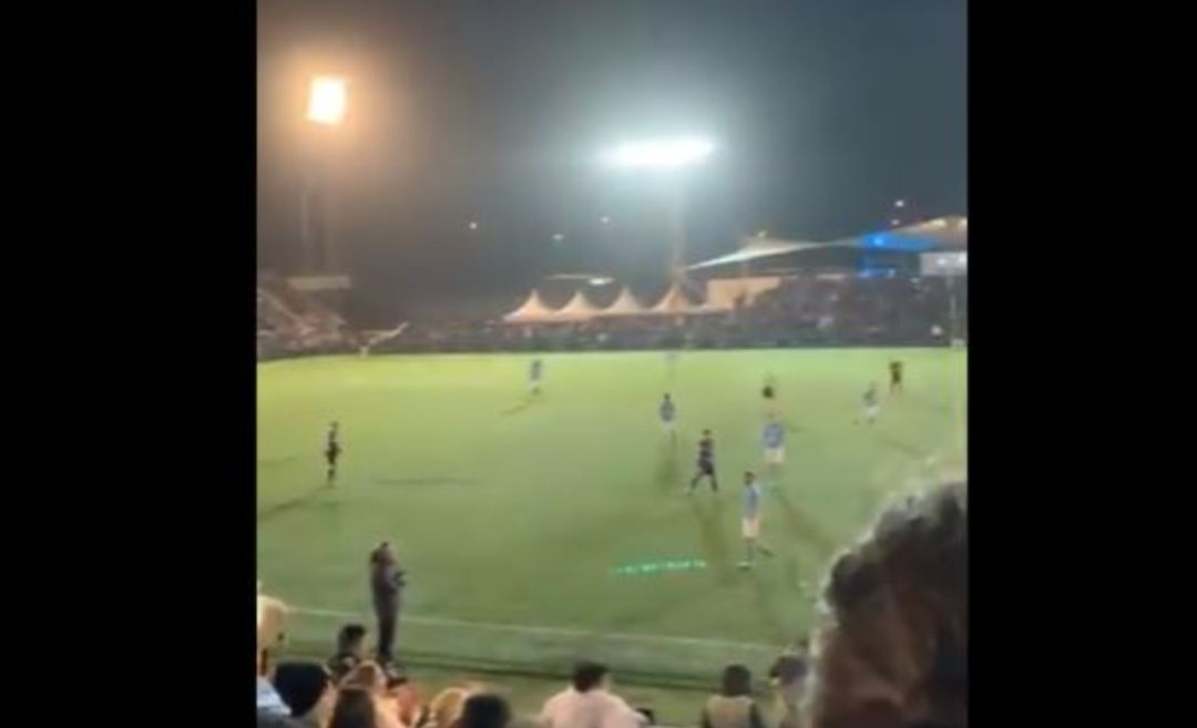 Vídeo compartido en Twitter por el usuario @elcorner1902. Vídeo compartido en Twitter por el usuario @elcorner1902.
