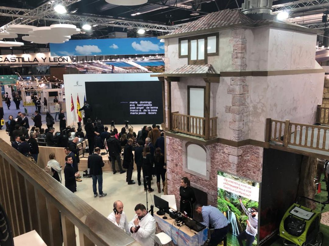 FITUR FITUR