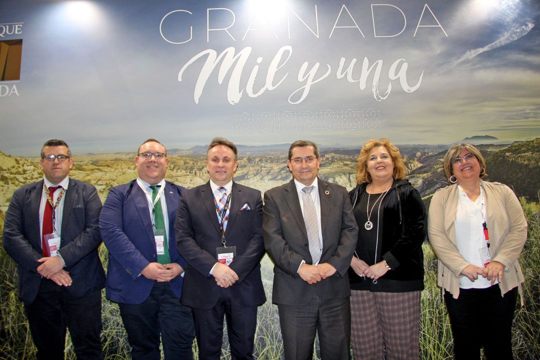 Las autoridades, en uno de los momentos de la jornada inaugural de Fitur 2020 en el expositor de Granada Las autoridades, en uno de los momentos de la jornada inaugural de Fitur 2020 en el expositor de Granada