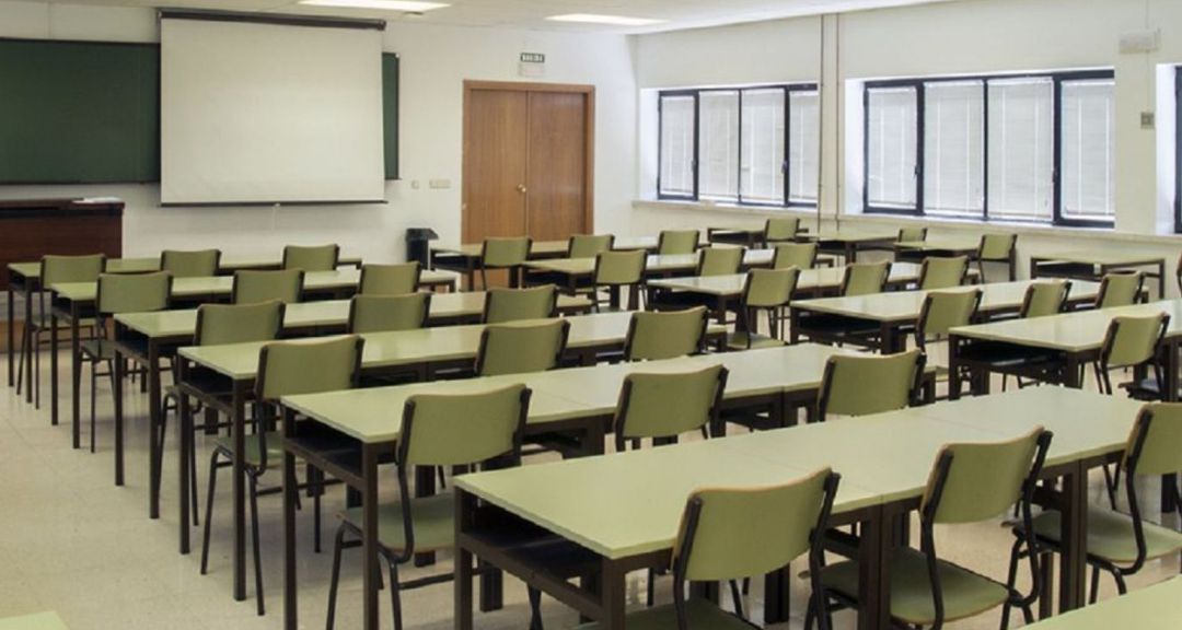 Un aula vacía Un aula vacía