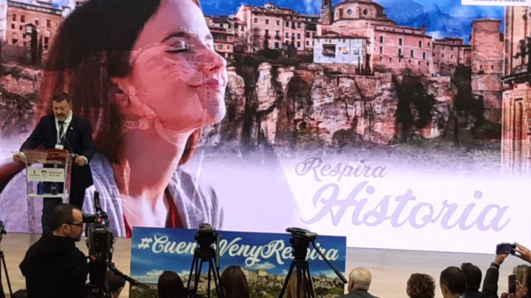 Momento de la presentación de la campaña 'Cuenca, ven y respira' en Fitur 2020. Momento de la presentación de la campaña 'Cuenca, ven y respira' en Fitur 2020.