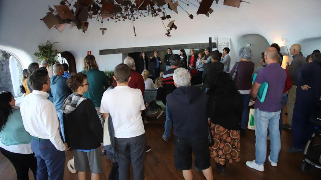 Las tiendas de los Centros Turísticos venderán artesanía hecha en Lanzarote