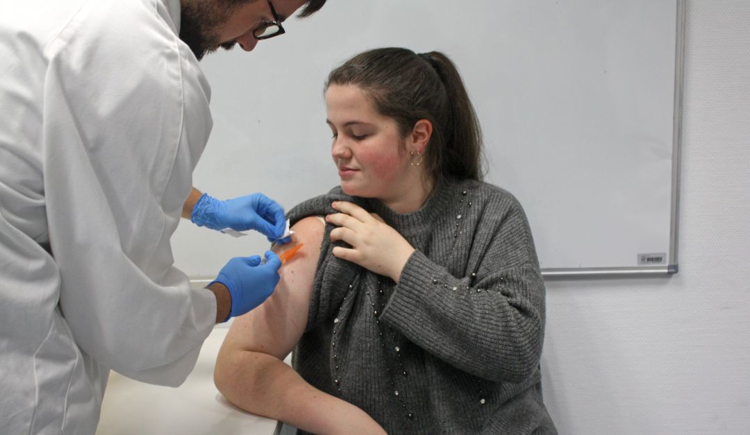 Vacuna contra la gripe. Vacuna contra la gripe.