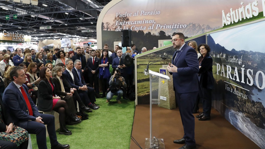 El presidente del Principado llama a no conformarse y a seguir batiendo récords turísticos en Asturias