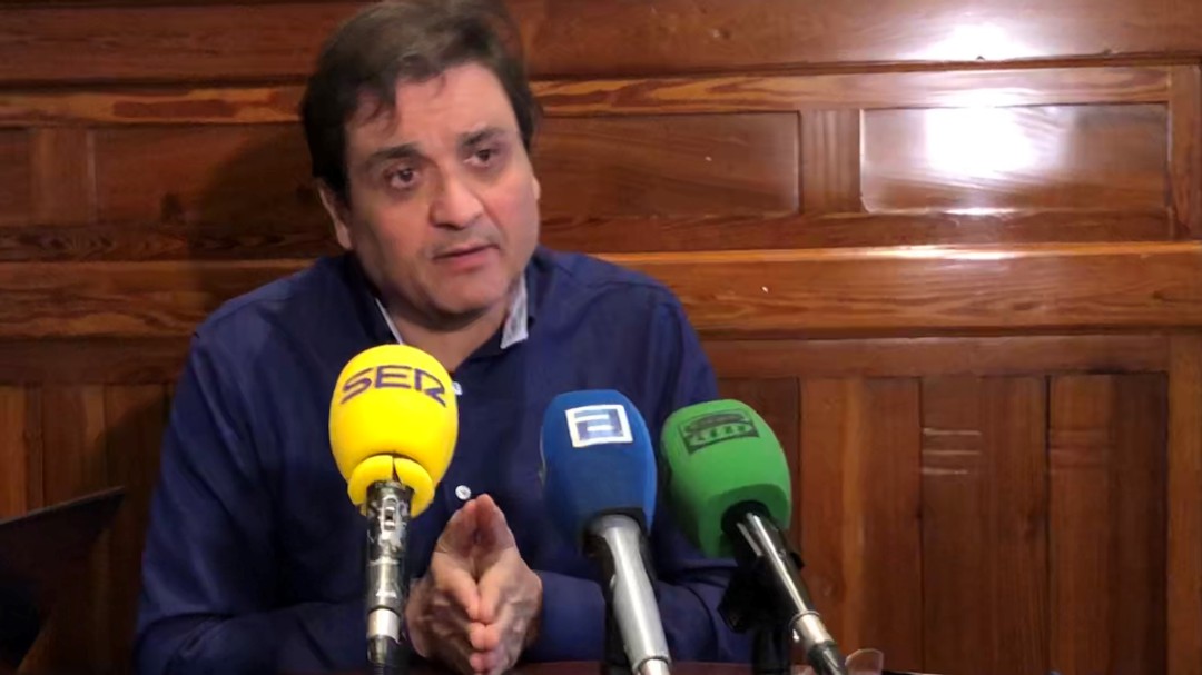 El coordinador de IU cree que "no habrá lío" ante la próxima asamblea regional