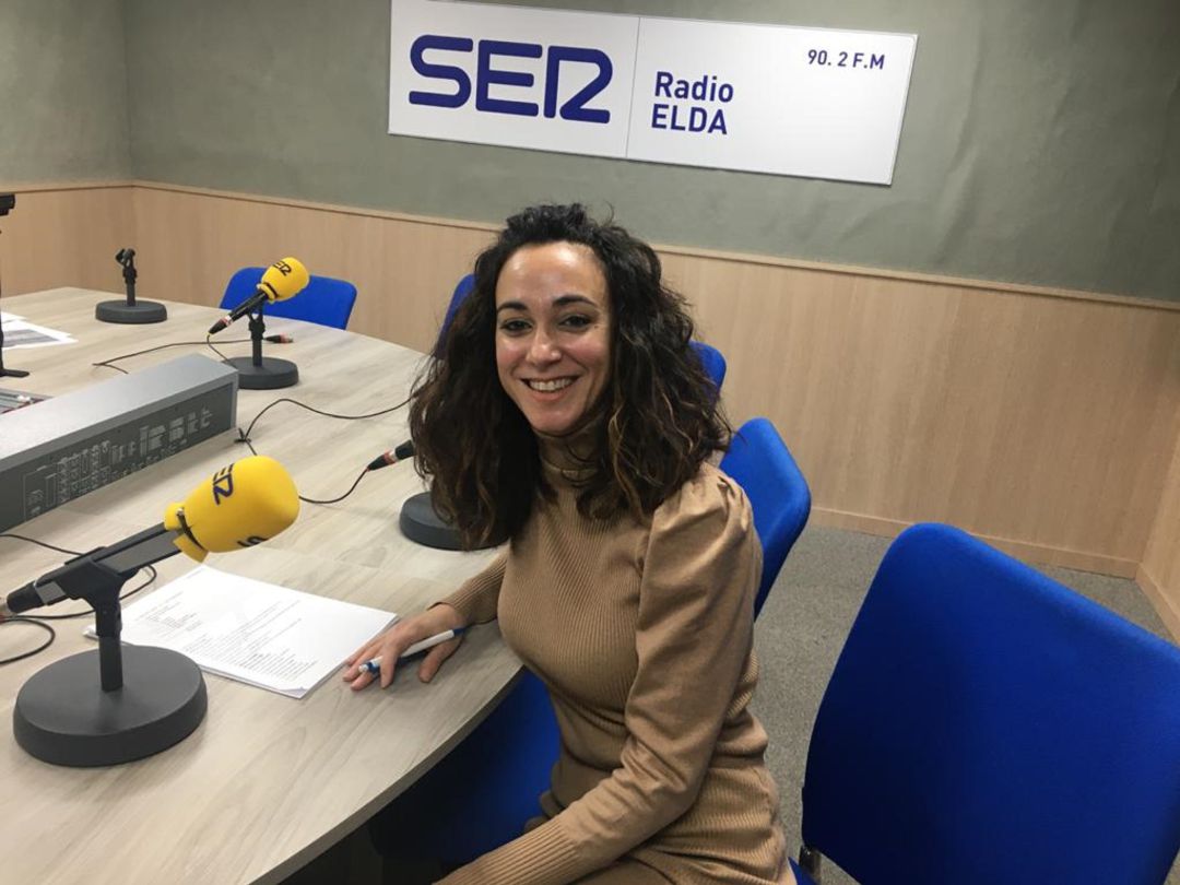 Celia Carbonell, abogada eldense en Radio Elda Cadena SER Celia Carbonell, abogada eldense en Radio Elda Cadena SER