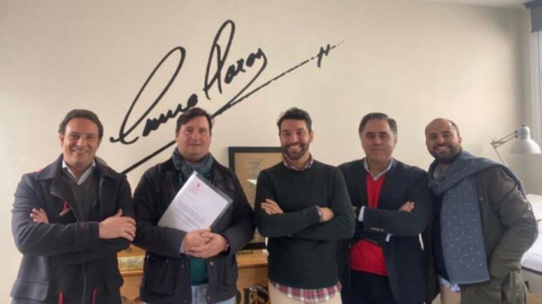 Firma del proyecto con Francisco de Asís Claros Firma del proyecto con Francisco de Asís Claros