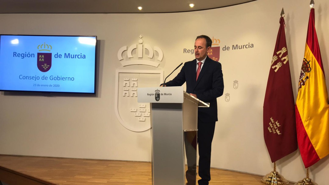 El gobierno regional estudia la legalidad del pin parental y sopesa aprobar los presupuestos el sábado