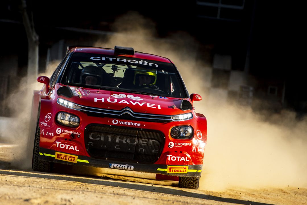 Imagen de un rally Imagen de un rally