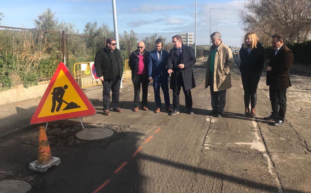 El equipo de gobierno municipal de Jaén ha visitado las obras en Ronda de Los Olivares, que se encuentran muy avanzadas El equipo de gobierno municipal de Jaén ha visitado las obras en Ronda de Los Olivares, que se encuentran muy avanzadas