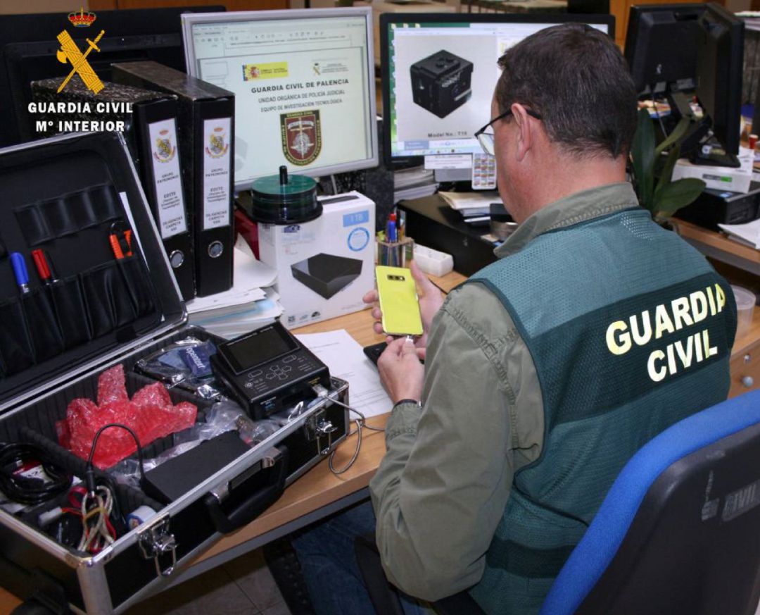 Ya hay petición de pena para el gerente de una empresa de Villamuriel (Palencia) que grababa a las empleadas en los aseos Ya hay petición de pena para el gerente de una empresa de Villamuriel (Palencia) que grababa a las empleadas en los aseos