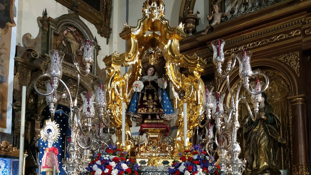 El Niño Jesús de Praga procesiona este sábado desde el Santo Ángel