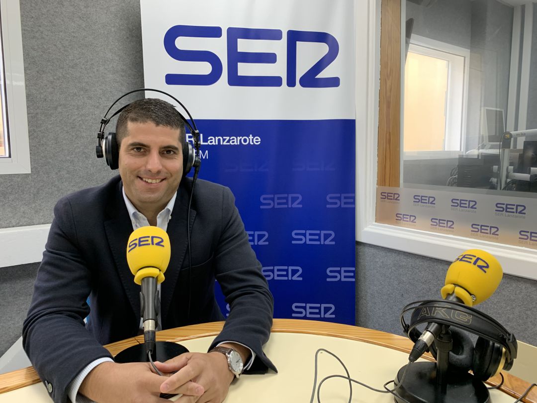 Benjamín Perdomo en los estudios de SER Lanzarote Benjamín Perdomo en los estudios de SER Lanzarote