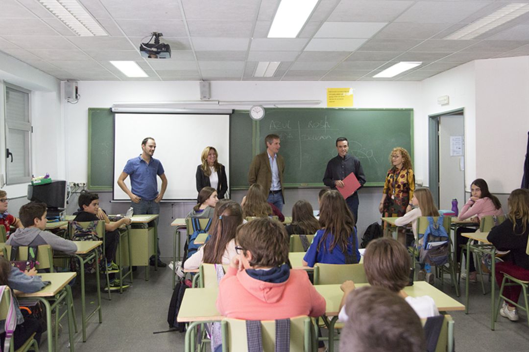 Uno de los talleres sobre violencia de género en el IES Profesor Máximo Trueba de Boadilla del Monte, con el anterior gobierno municipal Uno de los talleres sobre violencia de género en el IES Profesor Máximo Trueba de Boadilla del Monte, con el anterior gobierno municipal