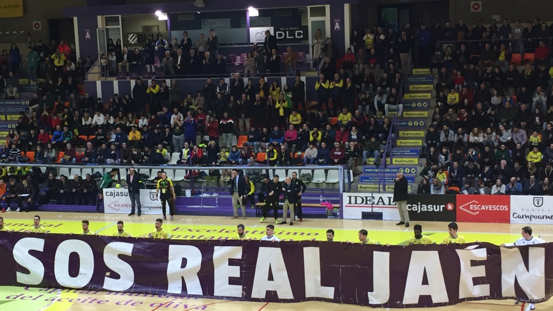 Demasiado premio para el Barça que se lleva los 3 puntos de La Salobreja