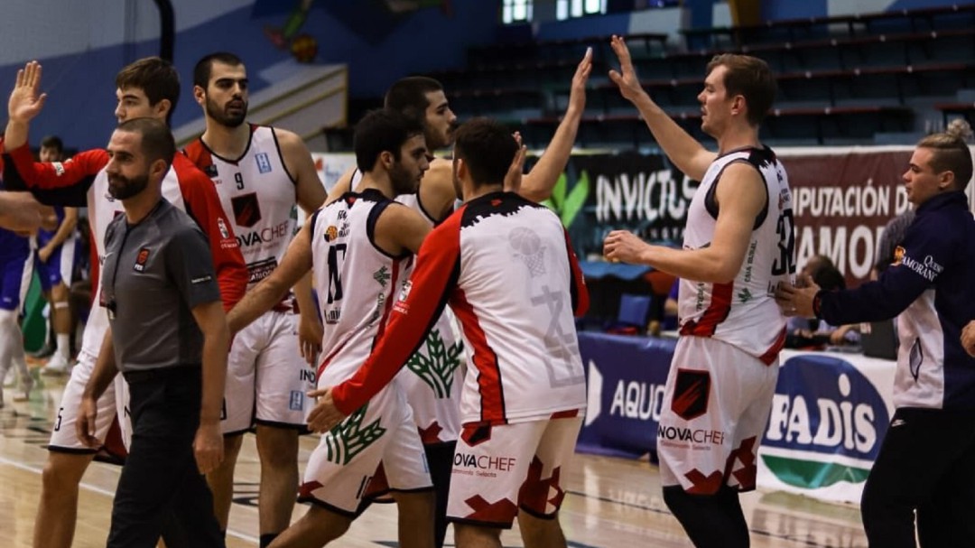 Apuntan alto (58-82)