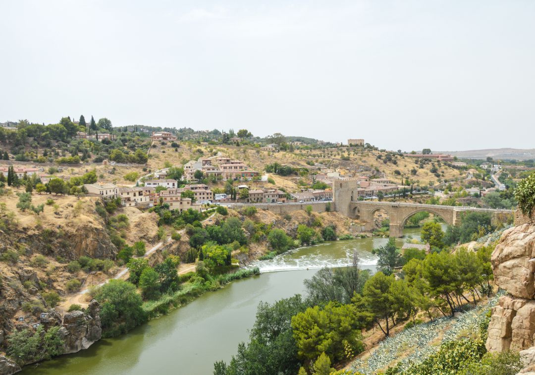 Río Tajo a su paso por Toledo Río Tajo a su paso por Toledo