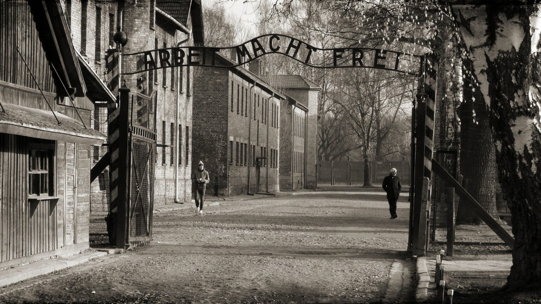 Homenaje a los navarros víctimas del Holocausto