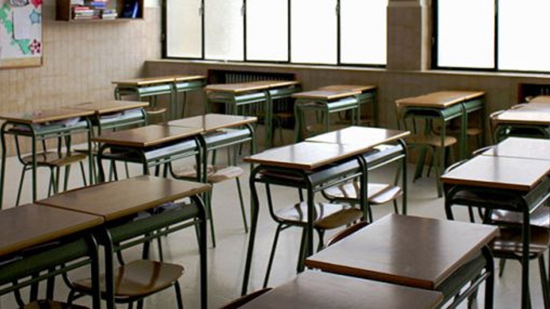 Los directores de colegios de la Comunitat denuncian los impagos de la conselleria