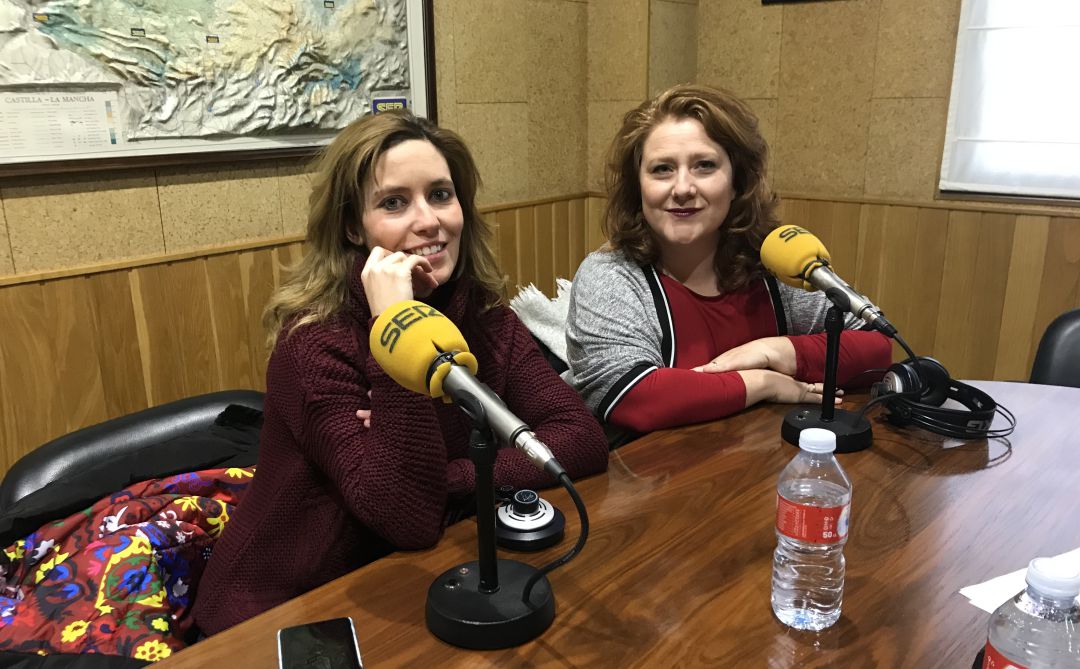 Tania Lafuente y María José Bermejo en el estudio central de SER Cuenca. Tania Lafuente y María José Bermejo en el estudio central de SER Cuenca.