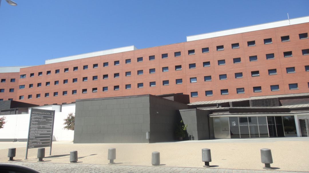 El Hospital General de Ciudad Real, donde la menor permanece ingresada El Hospital General de Ciudad Real, donde la menor permanece ingresada