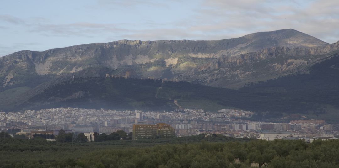 Panorámica de Jaén capital. Panorámica de Jaén capital.