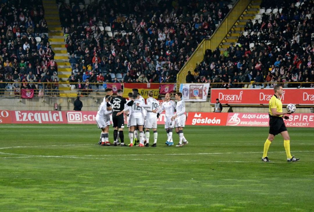El estadio leonés mantendrá la unión equipo-afición El estadio leonés mantendrá la unión equipo-afición