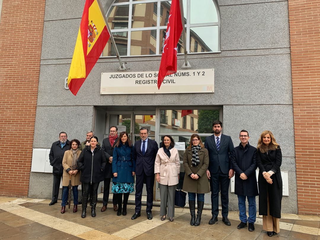 El Consejero de Justicia, Interior y Víctimas visita el nuevo Juzgado de lo Social de Móstoles El Consejero de Justicia, Interior y Víctimas visita el nuevo Juzgado de lo Social de Móstoles