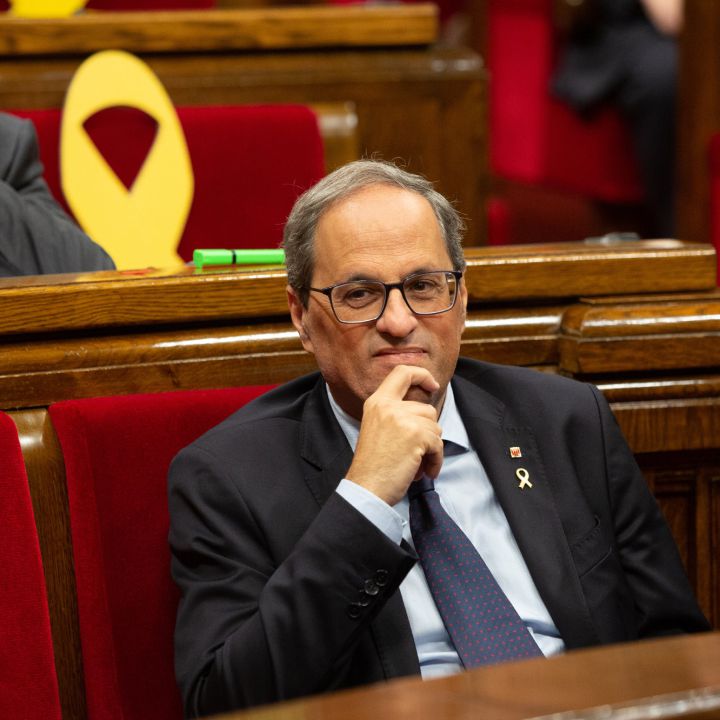 La Mesa del Parlament avala retirar la condició de diputat a Torra
