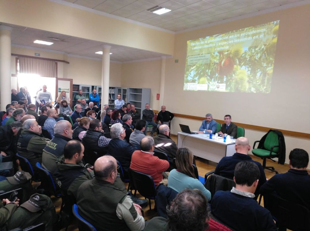 La Oficina Comarcal Agraria de Ronda ha acogido el encuentro de agricultores, productores y profesionales del sector agrícola La Oficina Comarcal Agraria de Ronda ha acogido el encuentro de agricultores, productores y profesionales del sector agrícola